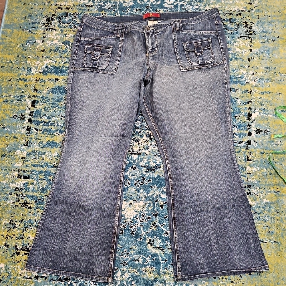 Women's 1.8 ByYMI Blue Jeans Size 22